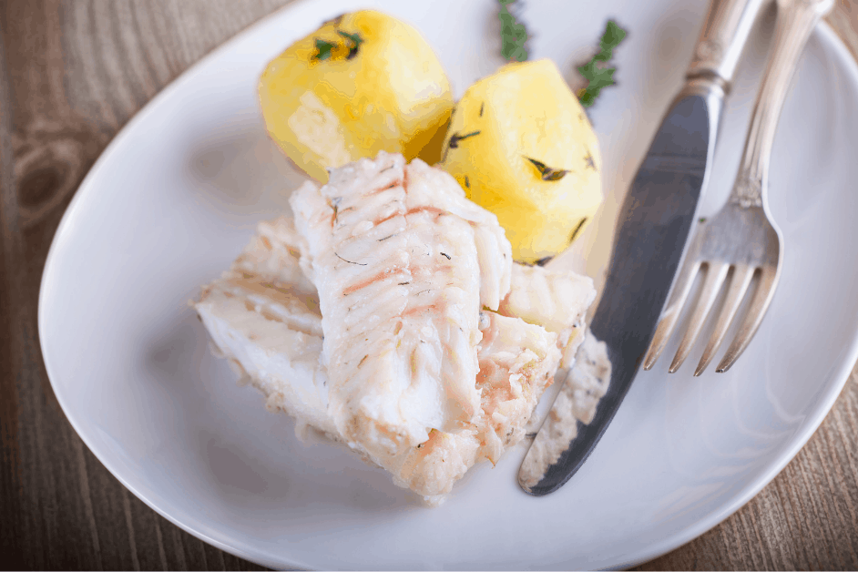 Fish, potatoes and a green veggie are great for a night before a long run meal.